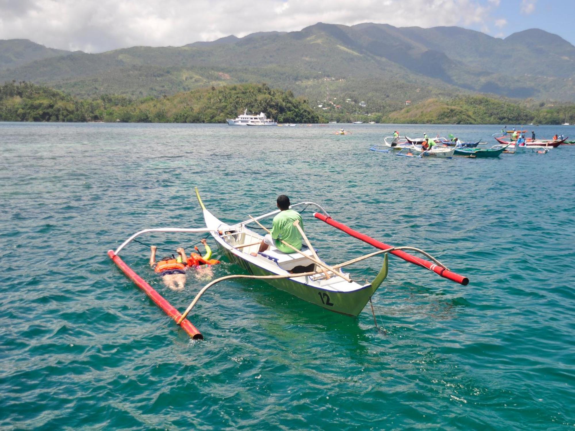 Badladz Staycation Condos Puerto Galera Bagian luar foto
